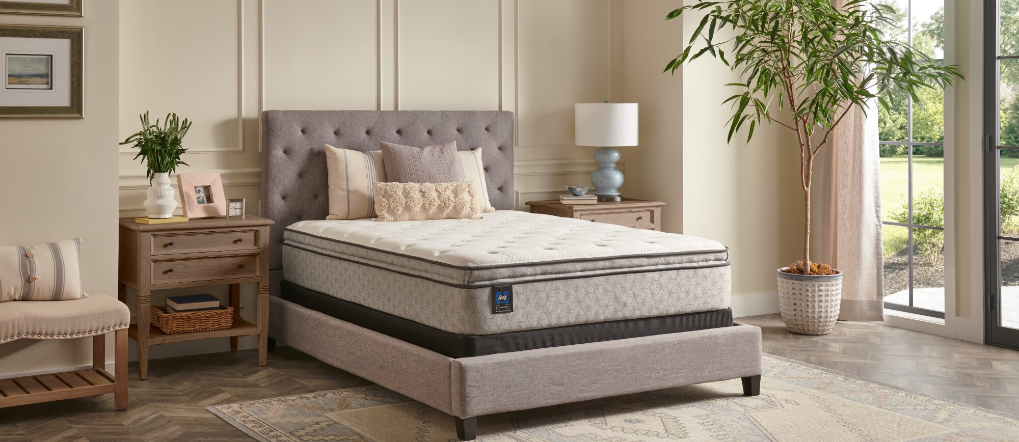 Essentials Pillowtop mattress